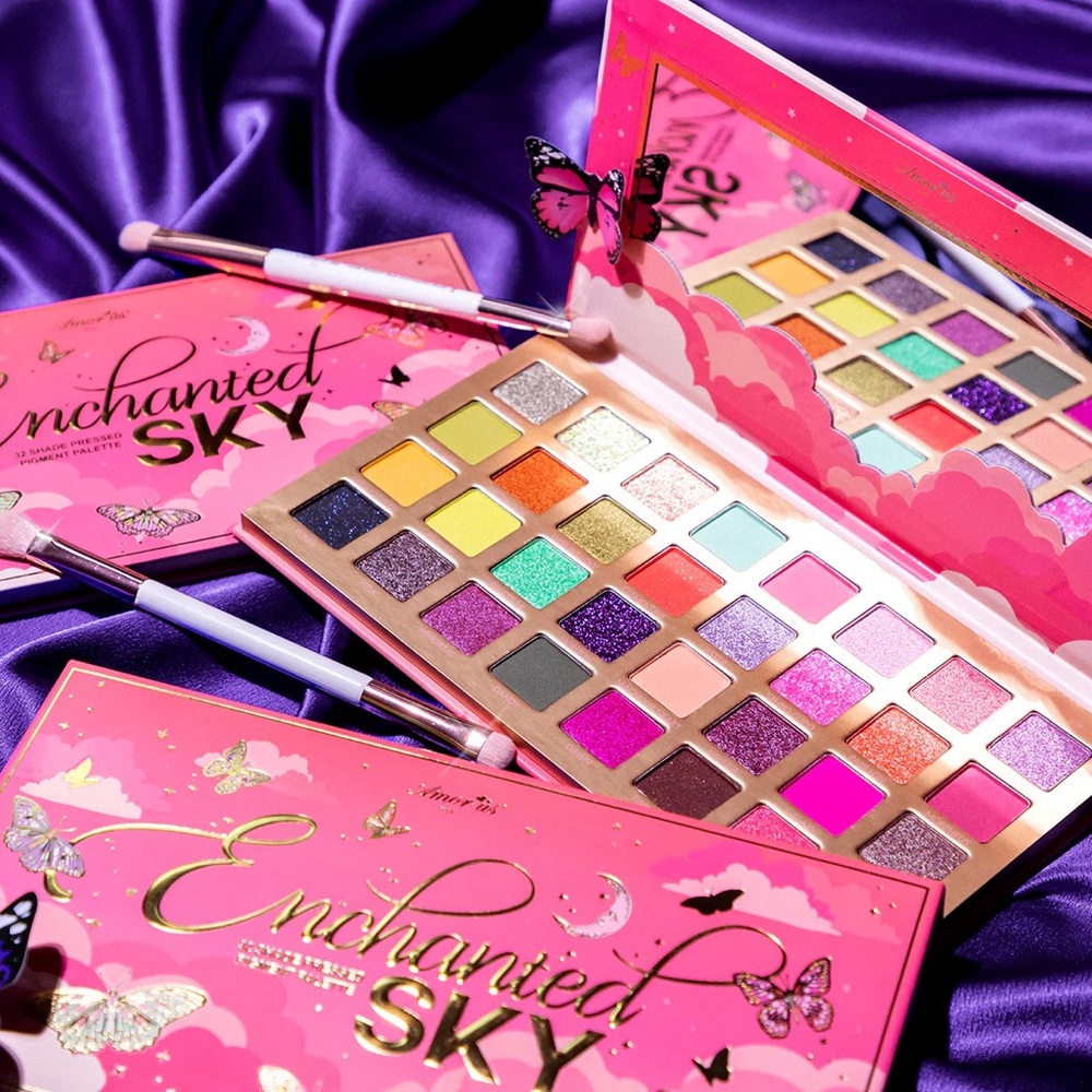 Amorus Enchanted Sky 32 Shade Pressed Pigment Palette